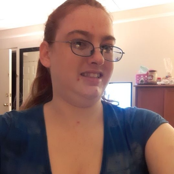 Meet your Posher, Shannon - Picture 2 of 5